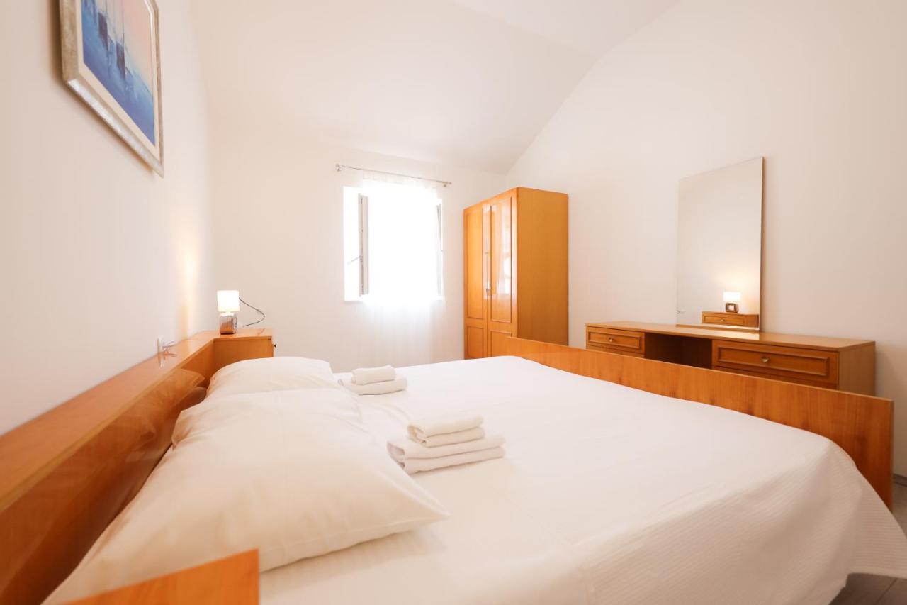 Two Bedroom In The Old Town Marija Apartament *